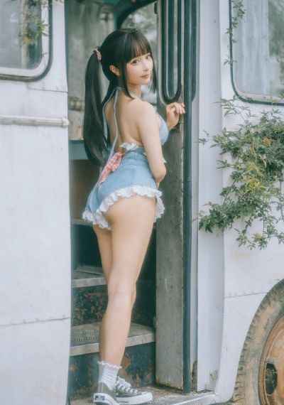 九号囚室的女人