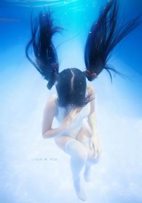 人妖干美女